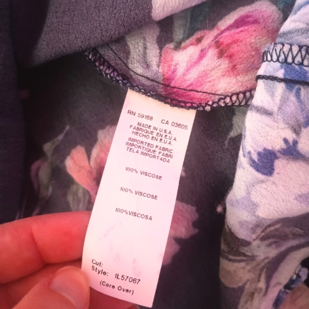 Karen Kane Ladies Multicolor Floral Assymetrical Long Sleeve Blouse (Size Small) - Picture 6 of 6